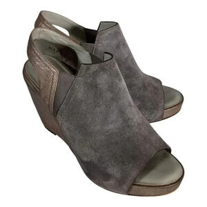 Naked Feet Columbia Wedge Sandal Shoes Gray Leather Women's 9